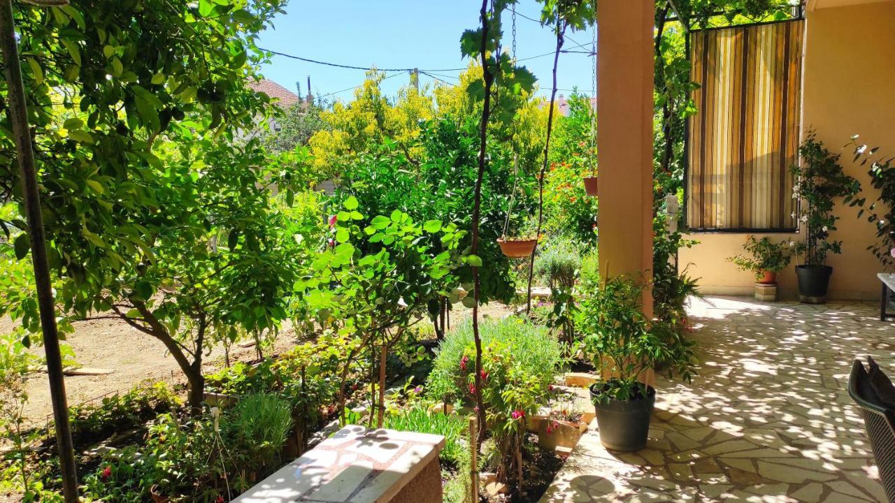Apartman Iva Apartment Kastela Exterior photo